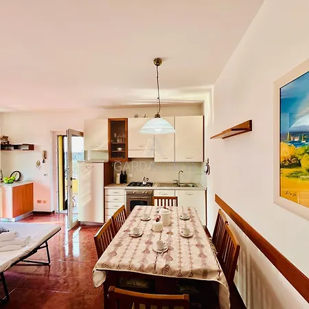Apartment Praga Rif Sirmione