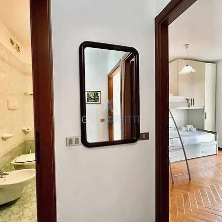 Apartment Praga Rif