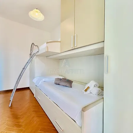 Apartment Praga Rif Sirmione