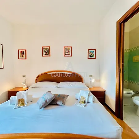 Apartment Praga Rif